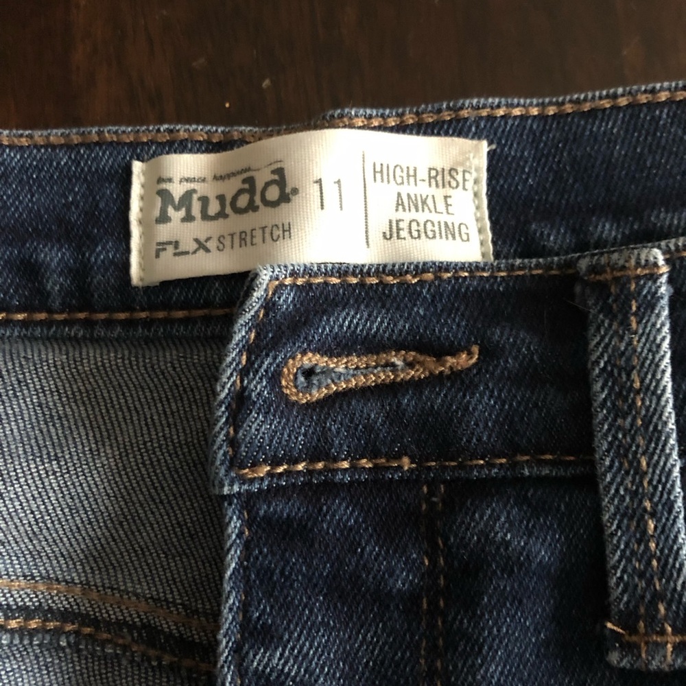 Size 11 Mudd brand FLX stretch high-rise ankle Jegging